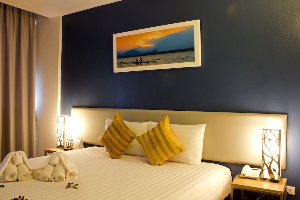 Standard Double or Twin Room with City View photo 2