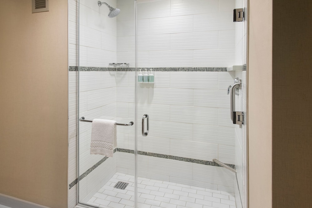 Suite, 1 Bedroom thumbnail 6