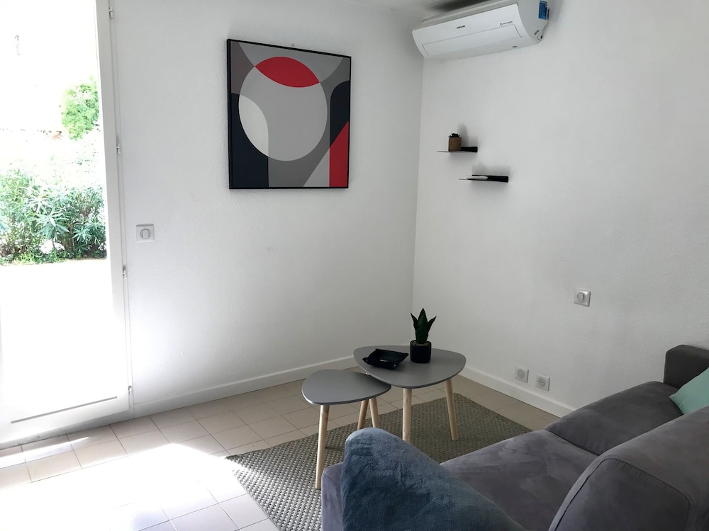Apartment, Patio