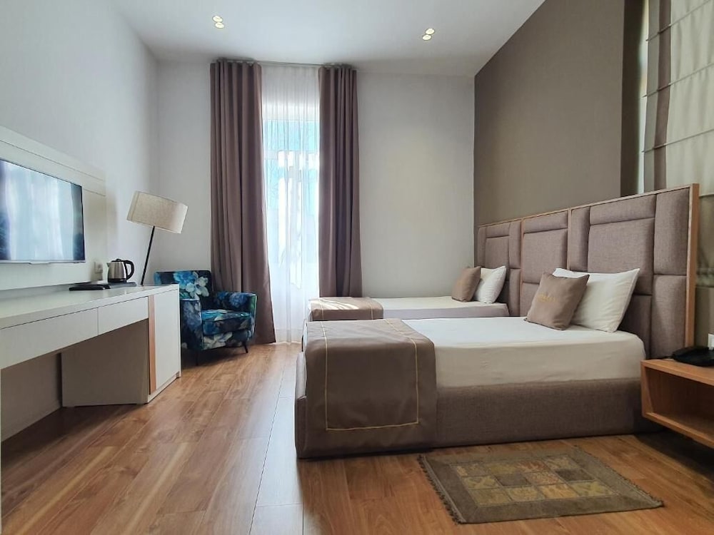 Twin Room, City View