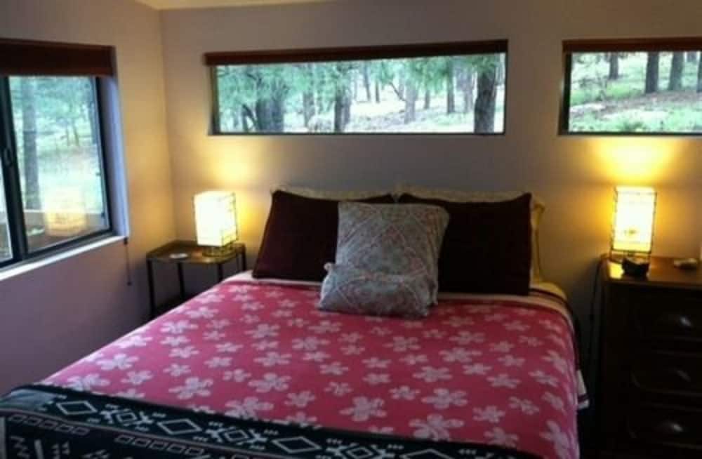 Signature Studio Suite, Private Bathroom (Studio Suite) photo 1
