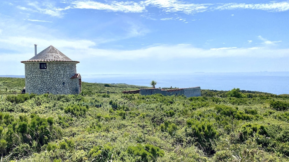 Villa photo 2