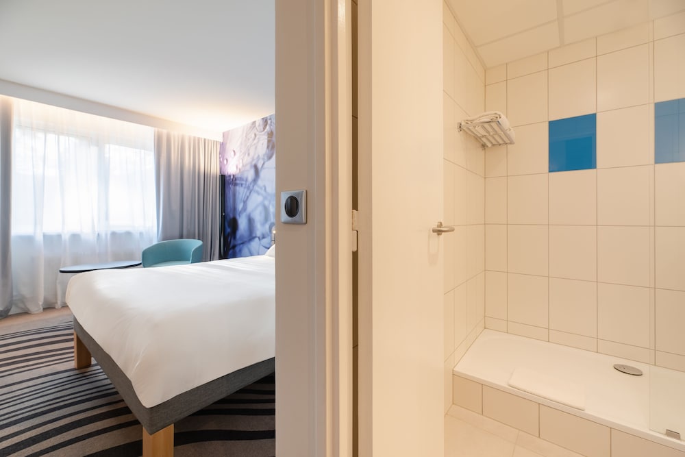Superior Room, 1 Double Bed with Sofa bed (Comfortable) - Photo 2