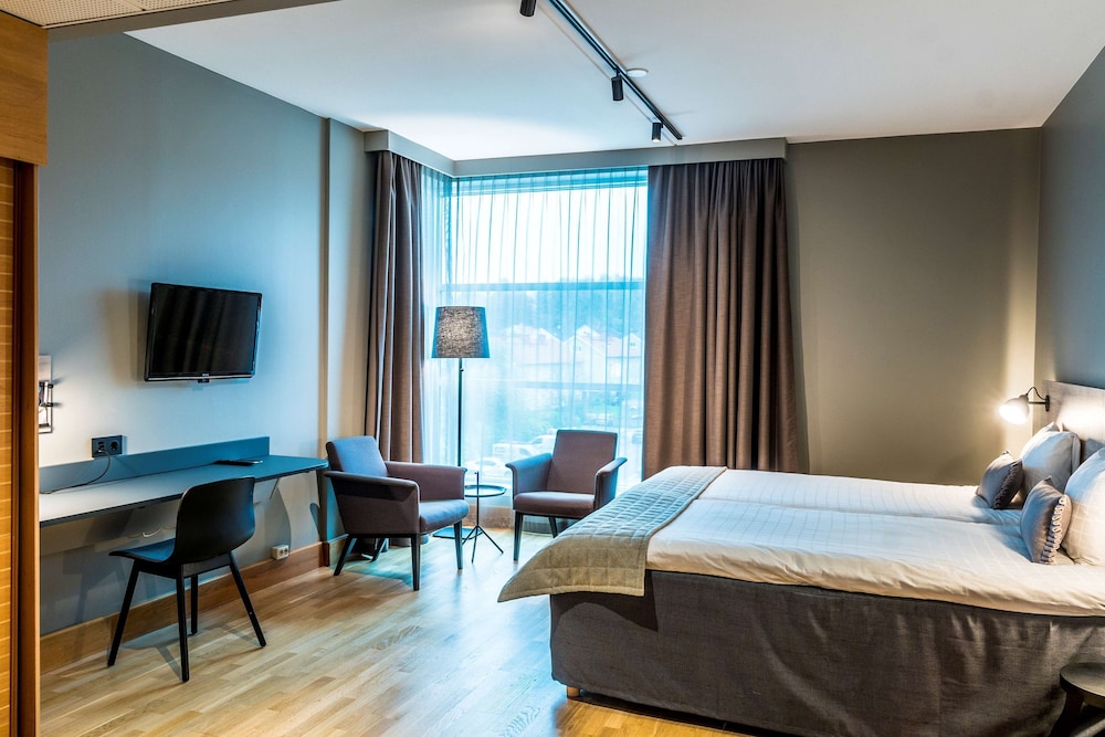 Twin Room - Photo 13