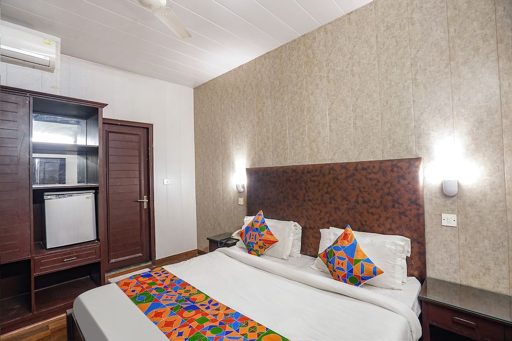 Deluxe Room - Photo 3