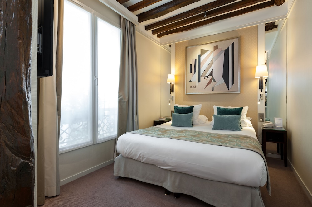 Deluxe Room, 1 Queen Bed (Larger Room)