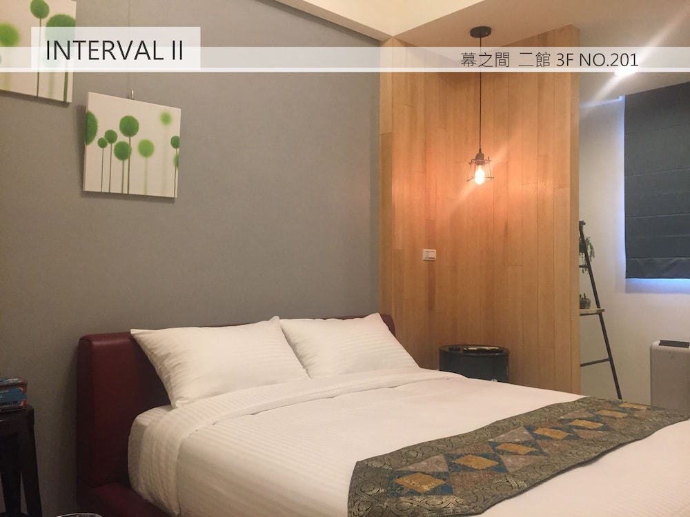 Standard Double Room (2-01) photo 2