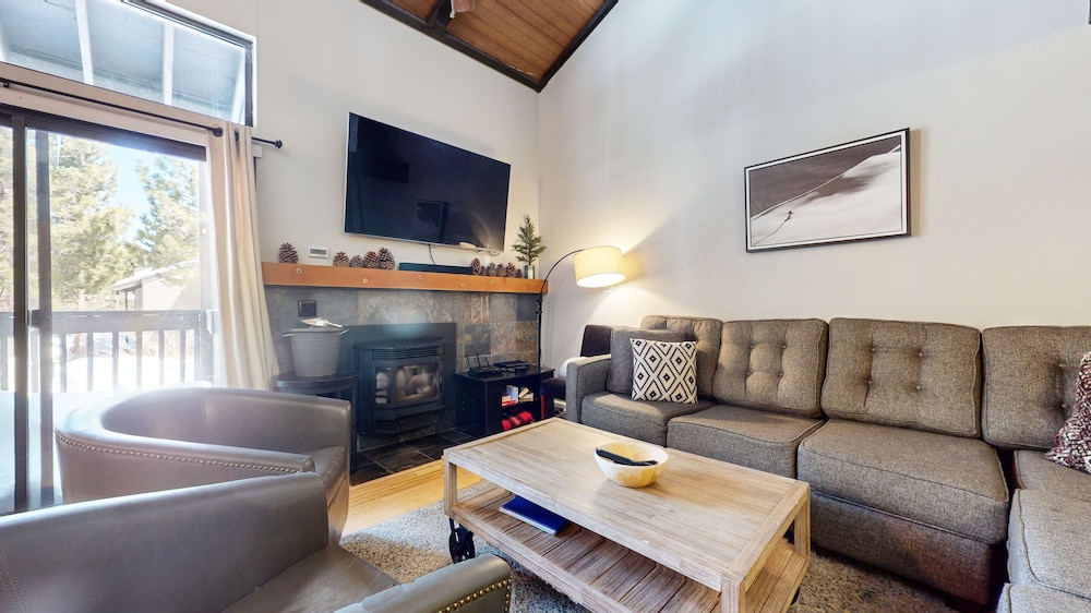 Condo, Multiple Beds, Patio, Mountain View (Sherwin Villas Retreat) photo 2