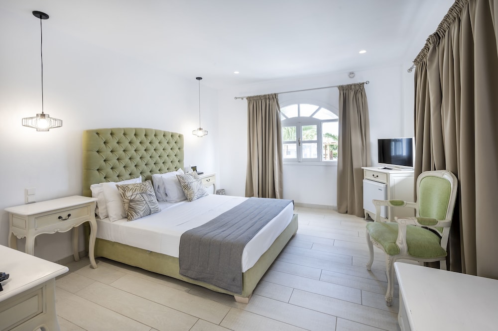 Superior Double Room - Photo 1