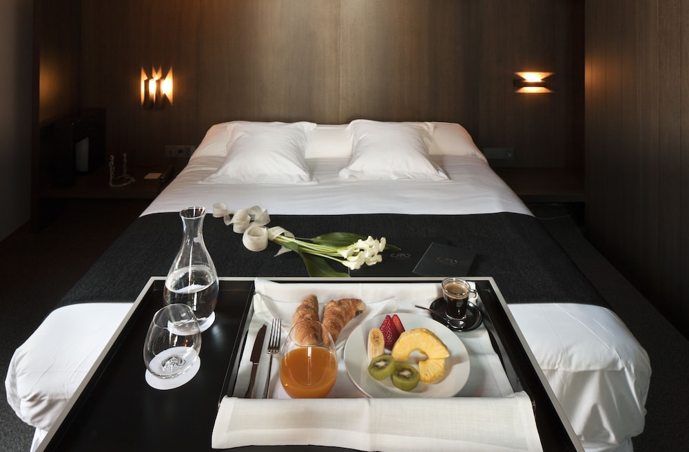 Suite - Photo 3