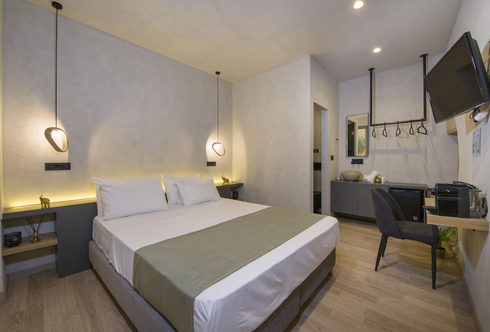 Deluxe Double Room (1st Floor, Old town view) photo 2