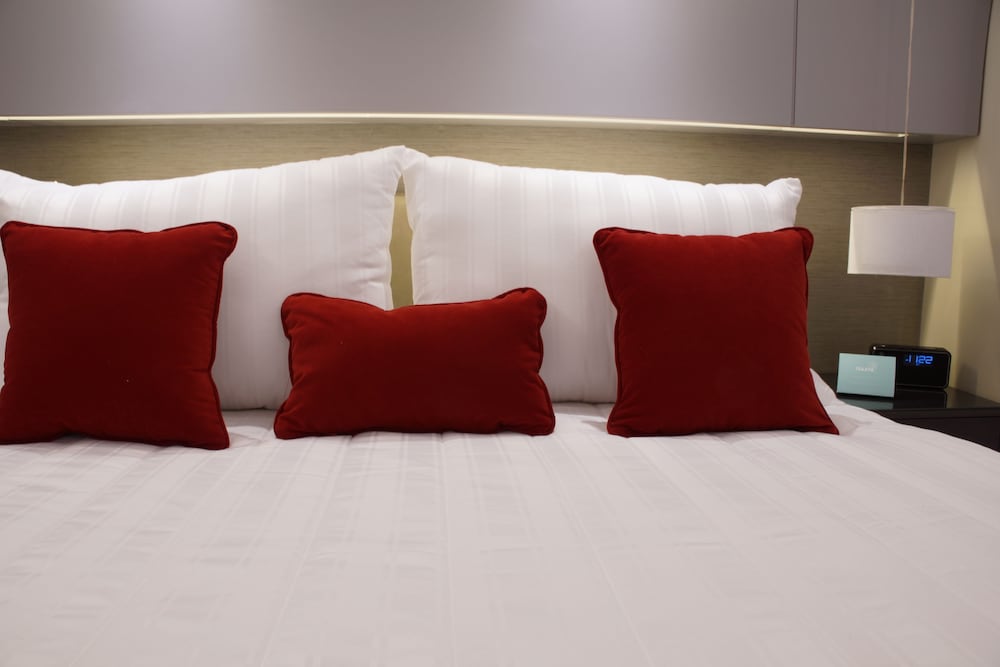 Deluxe Room, 1 King Bed with Sofa bed