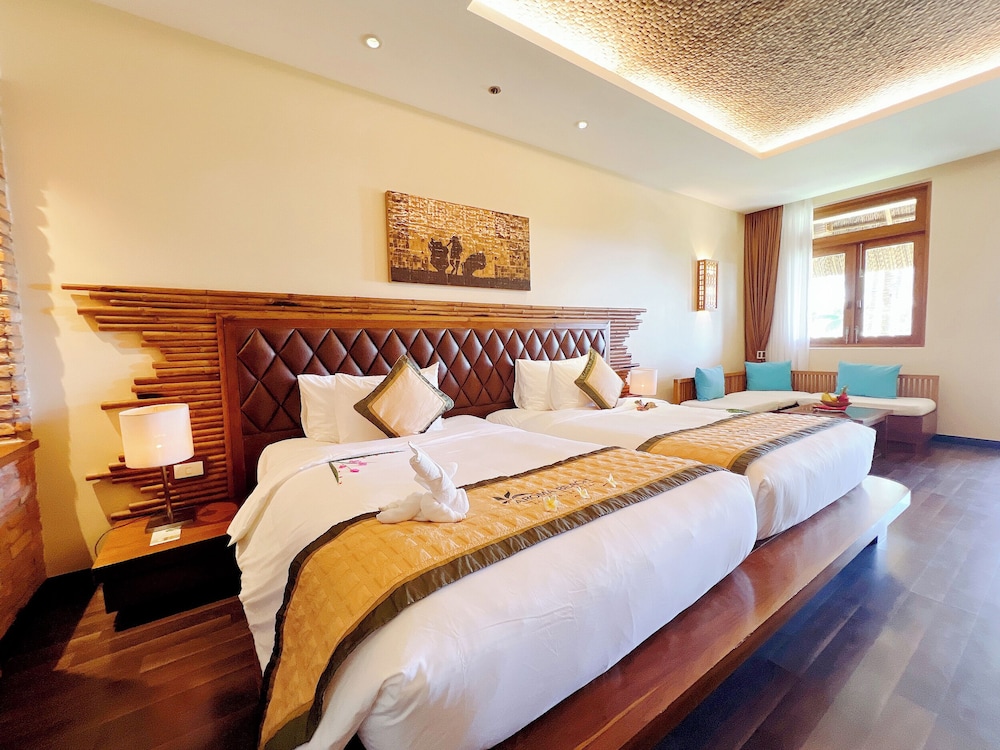 Aroma Village Double/Twin Room thumbnail 5