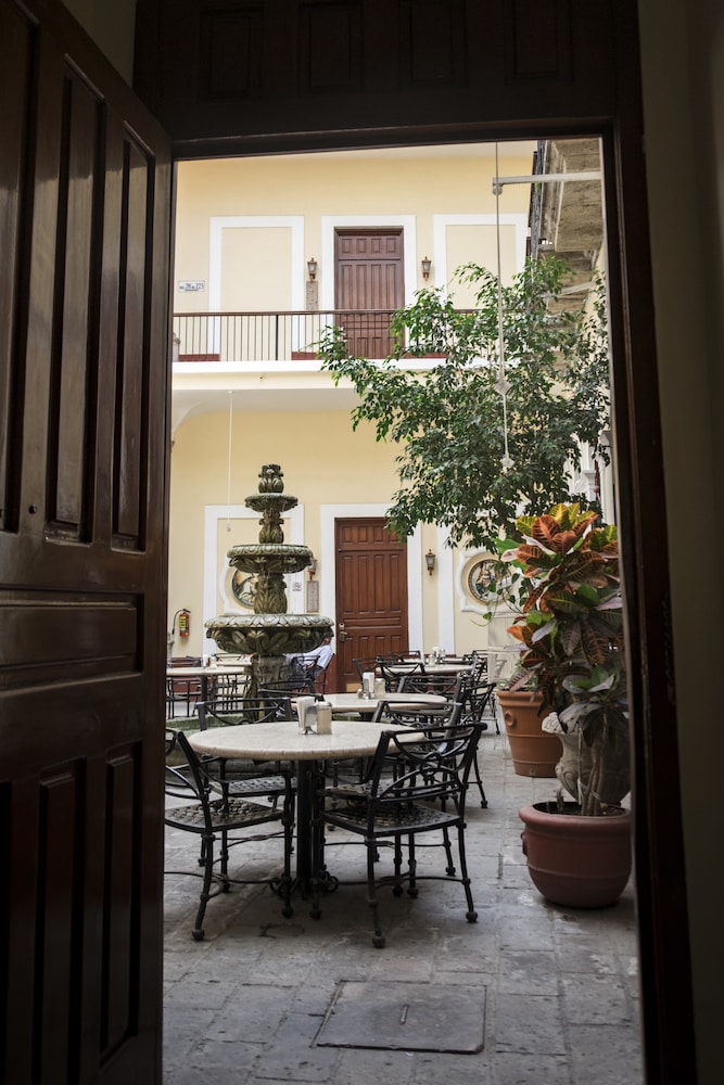 Standard Room - Photo 13