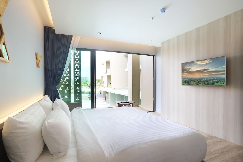 Double Room, Pool View photo 1