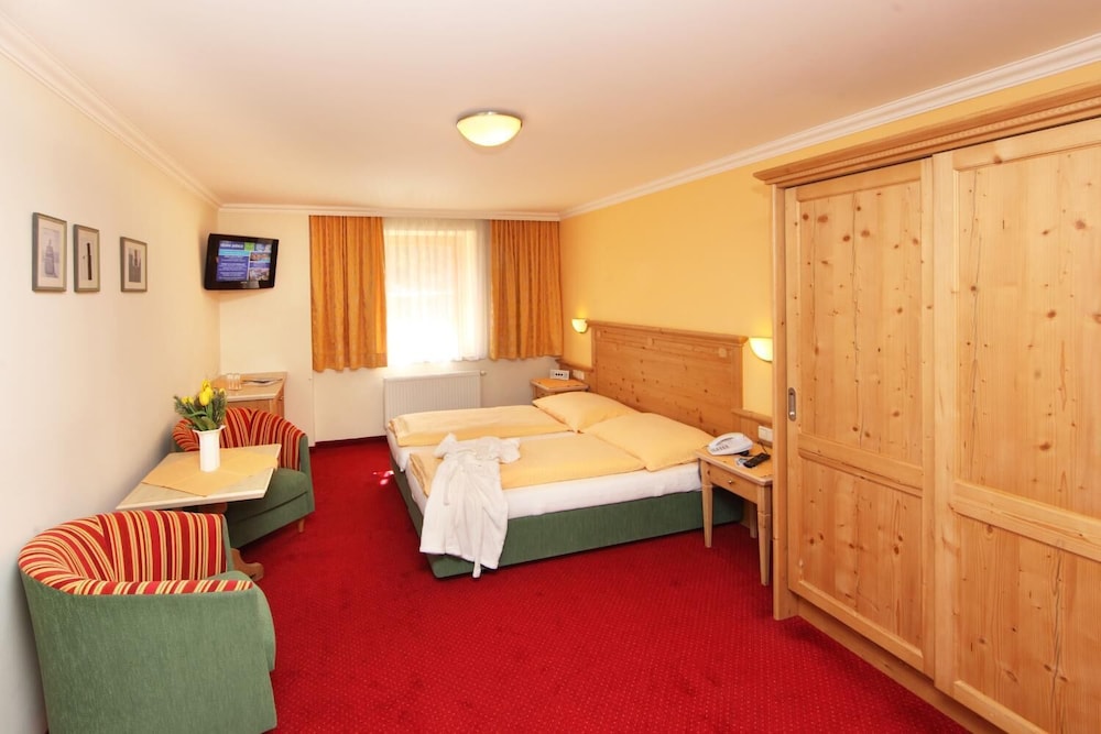 Traditional Double or Twin Room