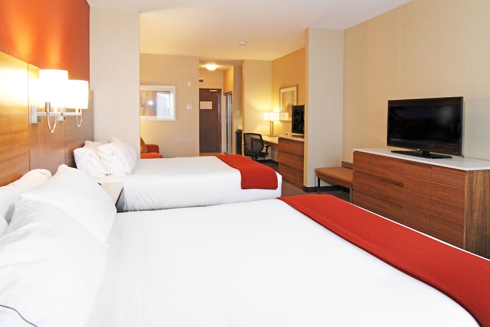 Suite, Multiple Beds