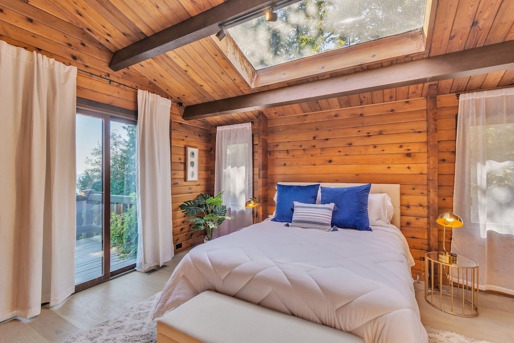 Cabin, 5 Bedrooms photo 1