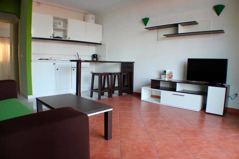 Superior Apartment, 1 Bedroom, Terrace, Pool View photo 2
