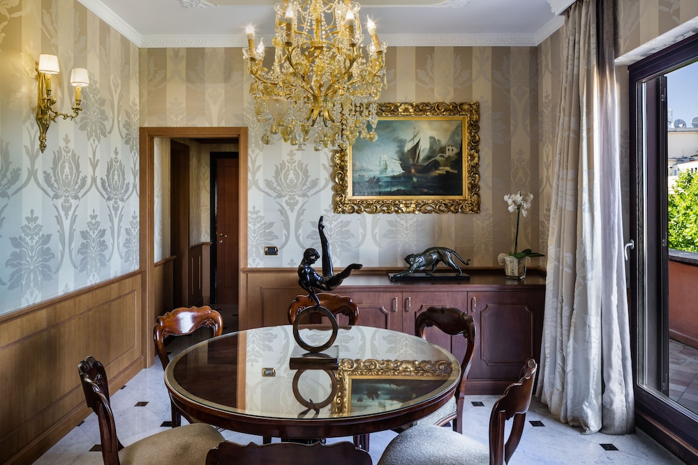 Ludovisi Family Suite 2 Bedroom photo 2