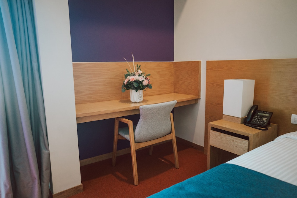 Deluxe Twin Room, 2 Double Beds, Non Smoking, Garden View