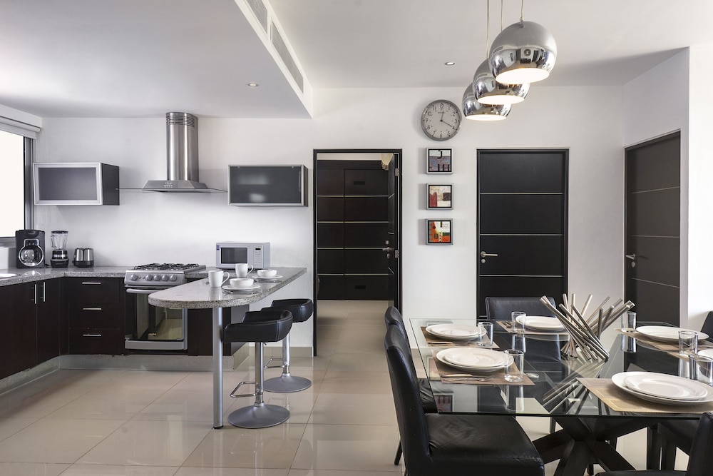 Family Suite, 2 Bedrooms, Kitchen, Sea View photo 2