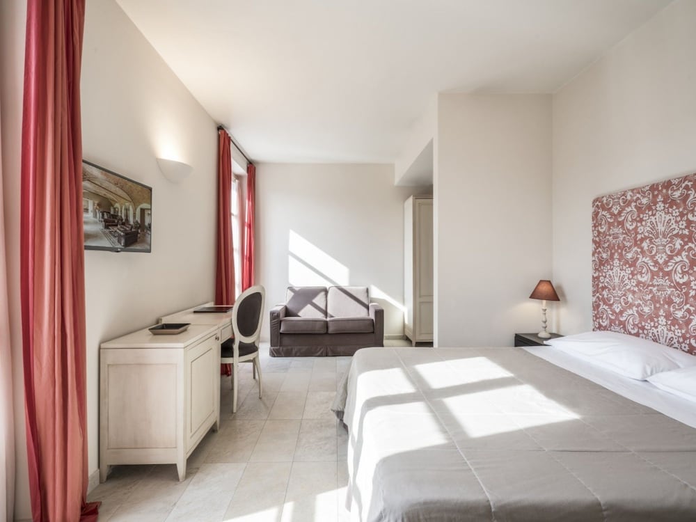 Superior Double Room, Balcony photo 2