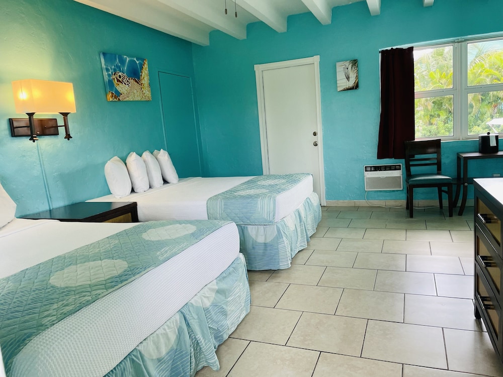 Double Room, 2 Queen Beds photo 1