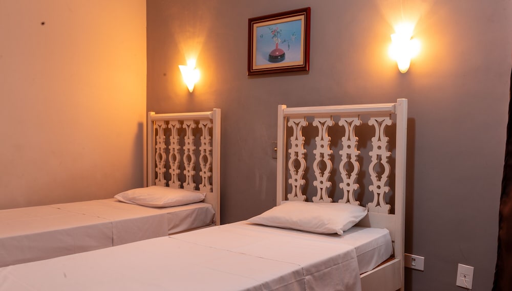 Triple Room - Photo 2
