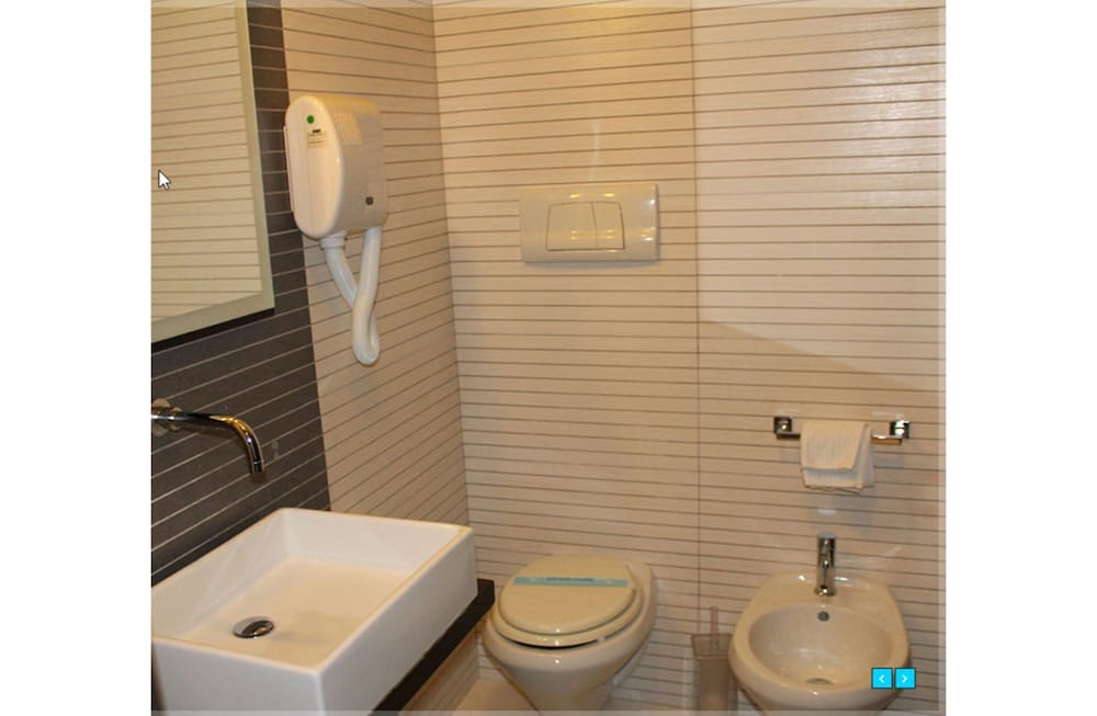 Standard Room, Partial Sea View - Photo 4