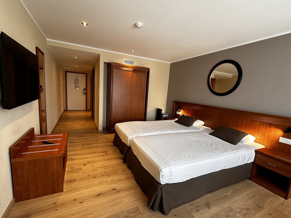 Executive Twin Room, Accessible