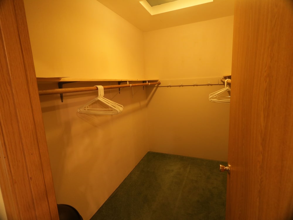 Deluxe Apartment, 2 Queen Beds, Non Smoking, Kitchenette photo 3