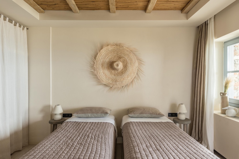Superior Suite, Sea View (Delphinus) photo 3
