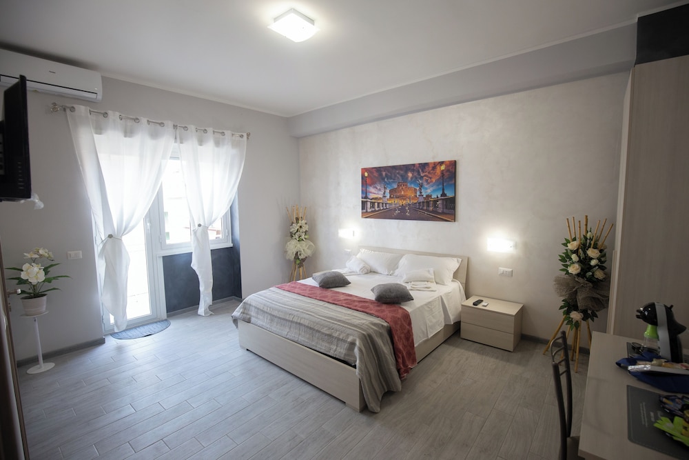 Classic Room, Balcony