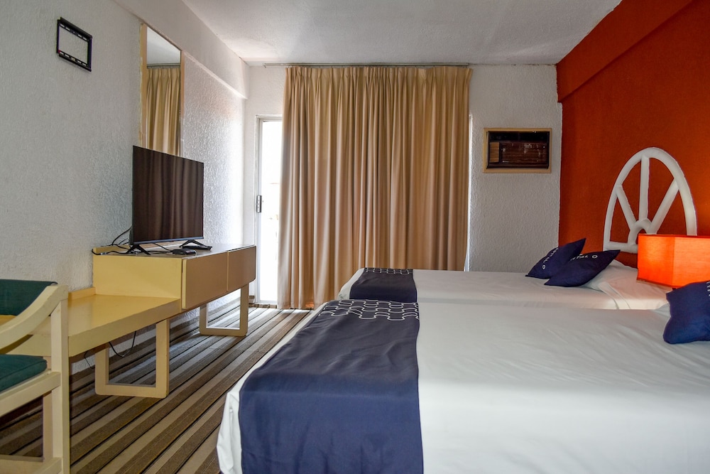 Standard Room, 2 Double Beds