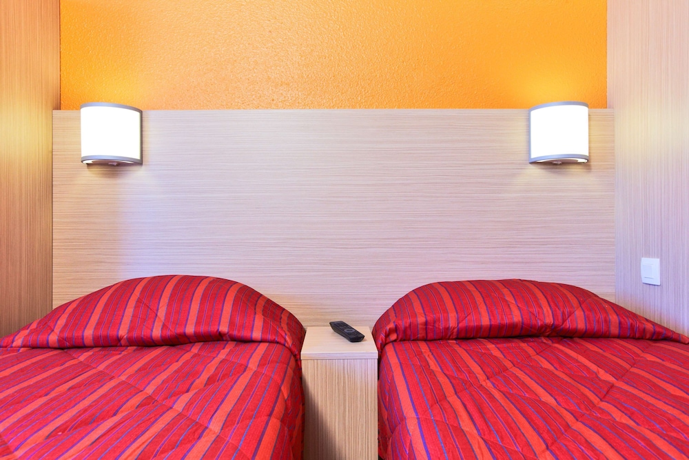 Standard Room, 3 Twin Beds