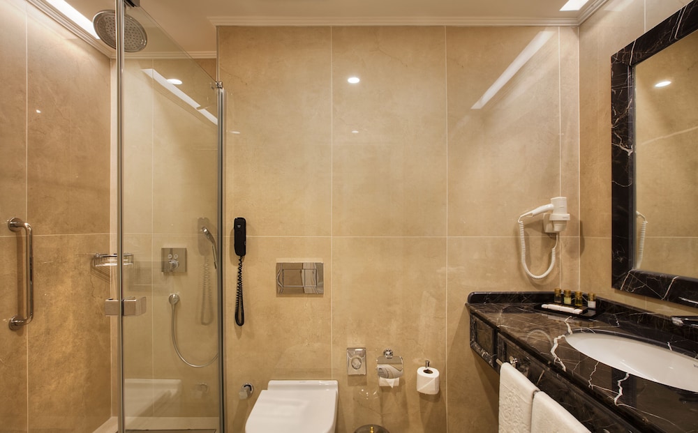 Available room