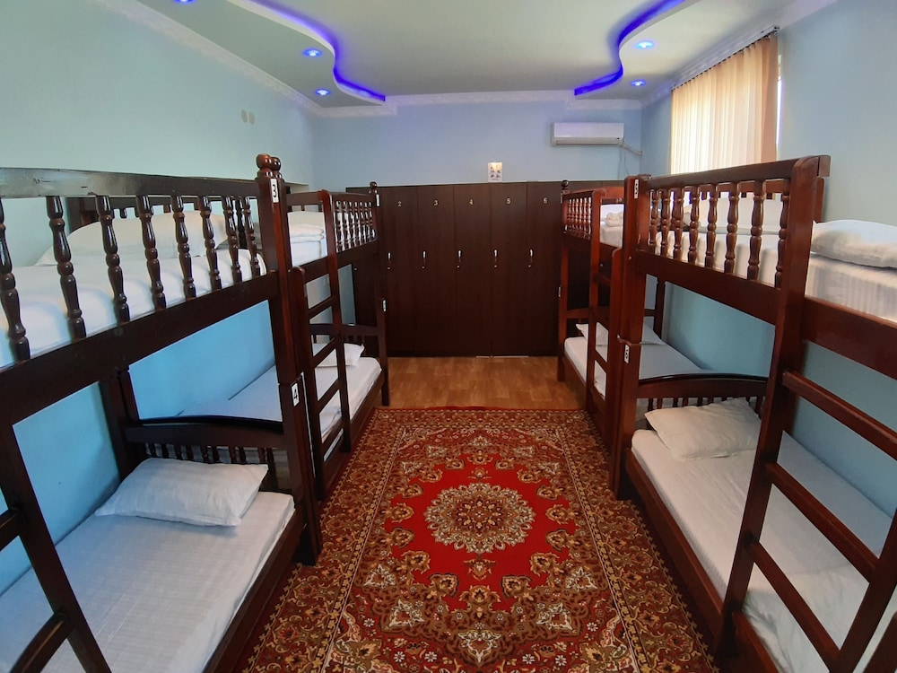 Shared Dormitory, Mixed Dorm, Private Bathroom (8 Guests) photo 1