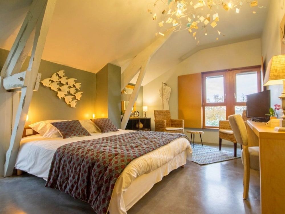 Superior Double Room, Ensuite, Garden View (Les Pieds dans l'Eau) photo 1