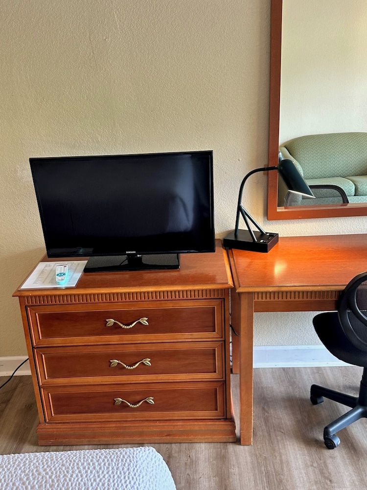 Double Room, 2 Double Beds - Photo 11