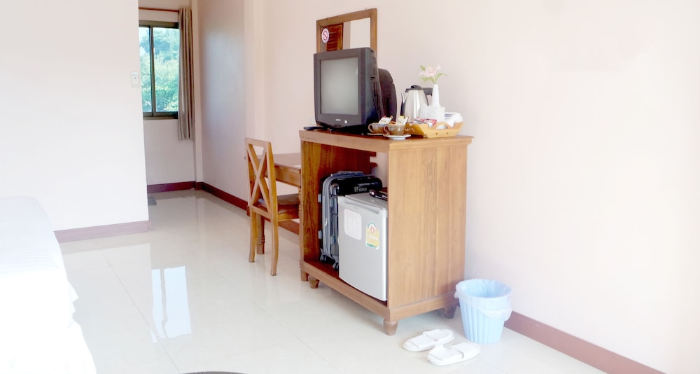 Deluxe Triple Room photo 3