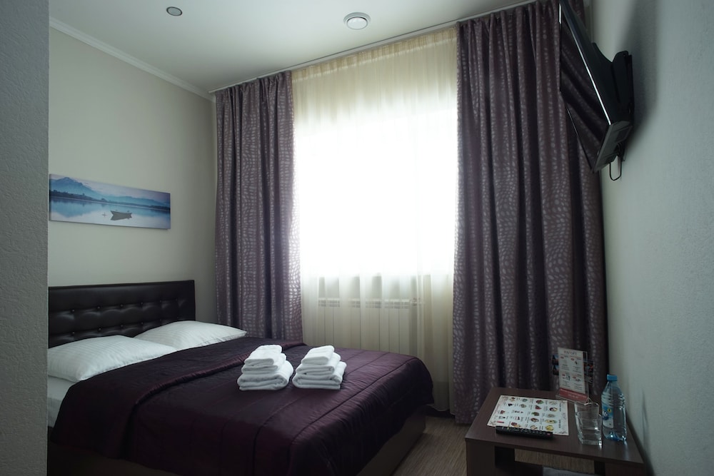 Standard Double Room, 1 Double Bed, Non Smoking photo 2