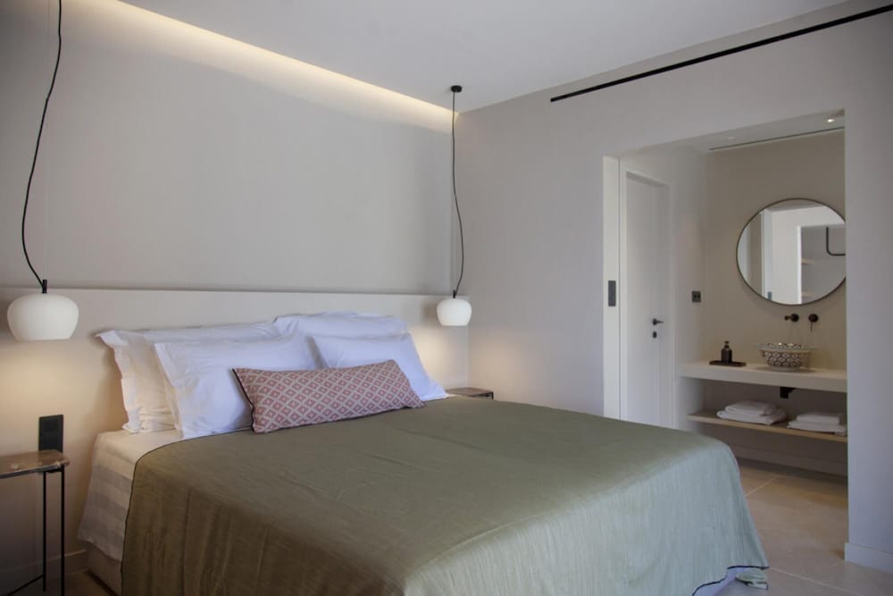 Villa photo 1