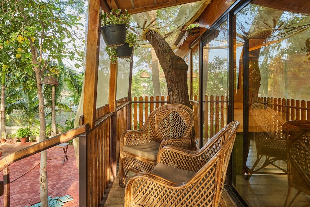 Standard Tree House, Pool View photo 3