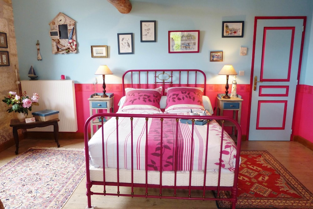 Comfort Double Room, Park View, Garden Area photo 3
