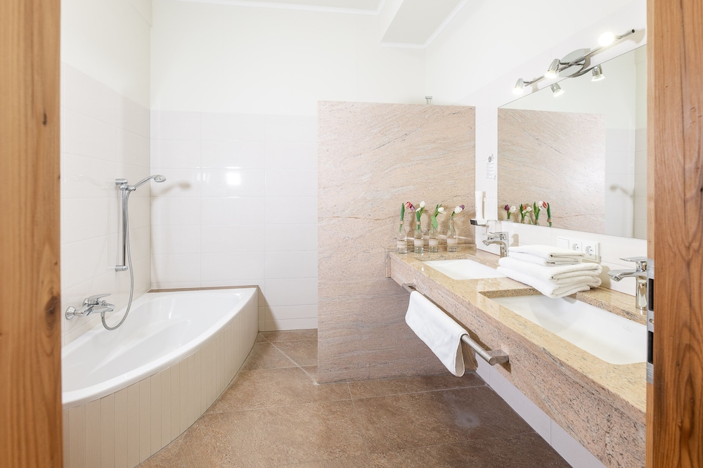 Comfort Triple Room, Ensuite - Photo 4