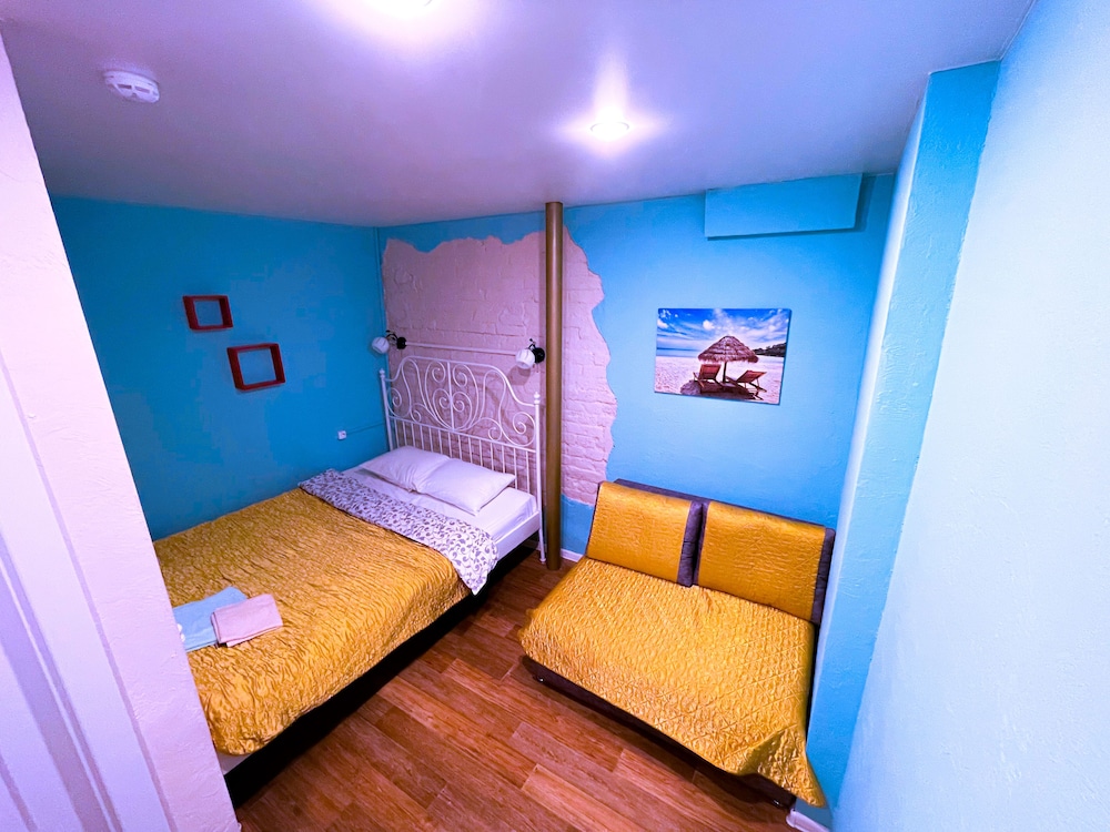 Comfort Room, 1 King Bed With Sofa Bed photo 1