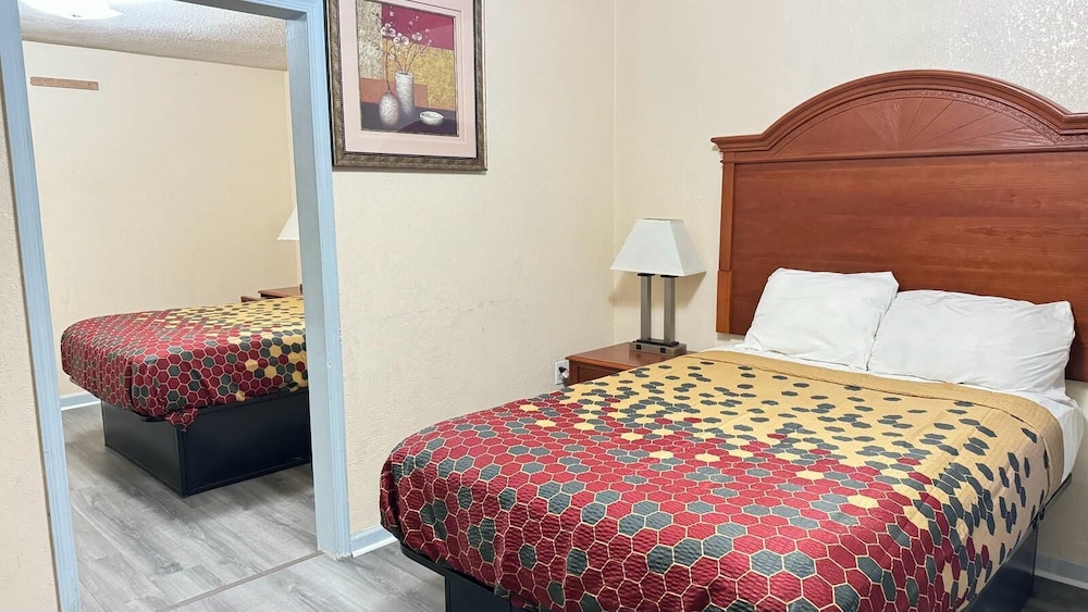 Deluxe Double Room, 2 Bedrooms photo 2