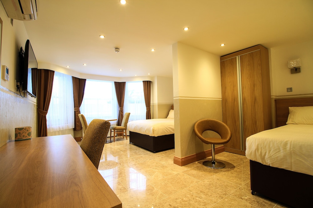 Grand Apartment, Multiple Beds