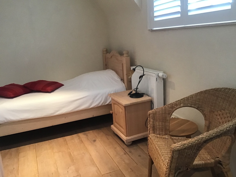 Single Room photo 2